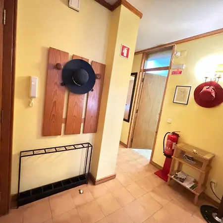 Apartmán Two Bedroom Near And Casino Figueira da Foz