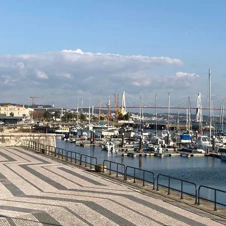 Two Bedroom Near And Casino Apartmán *